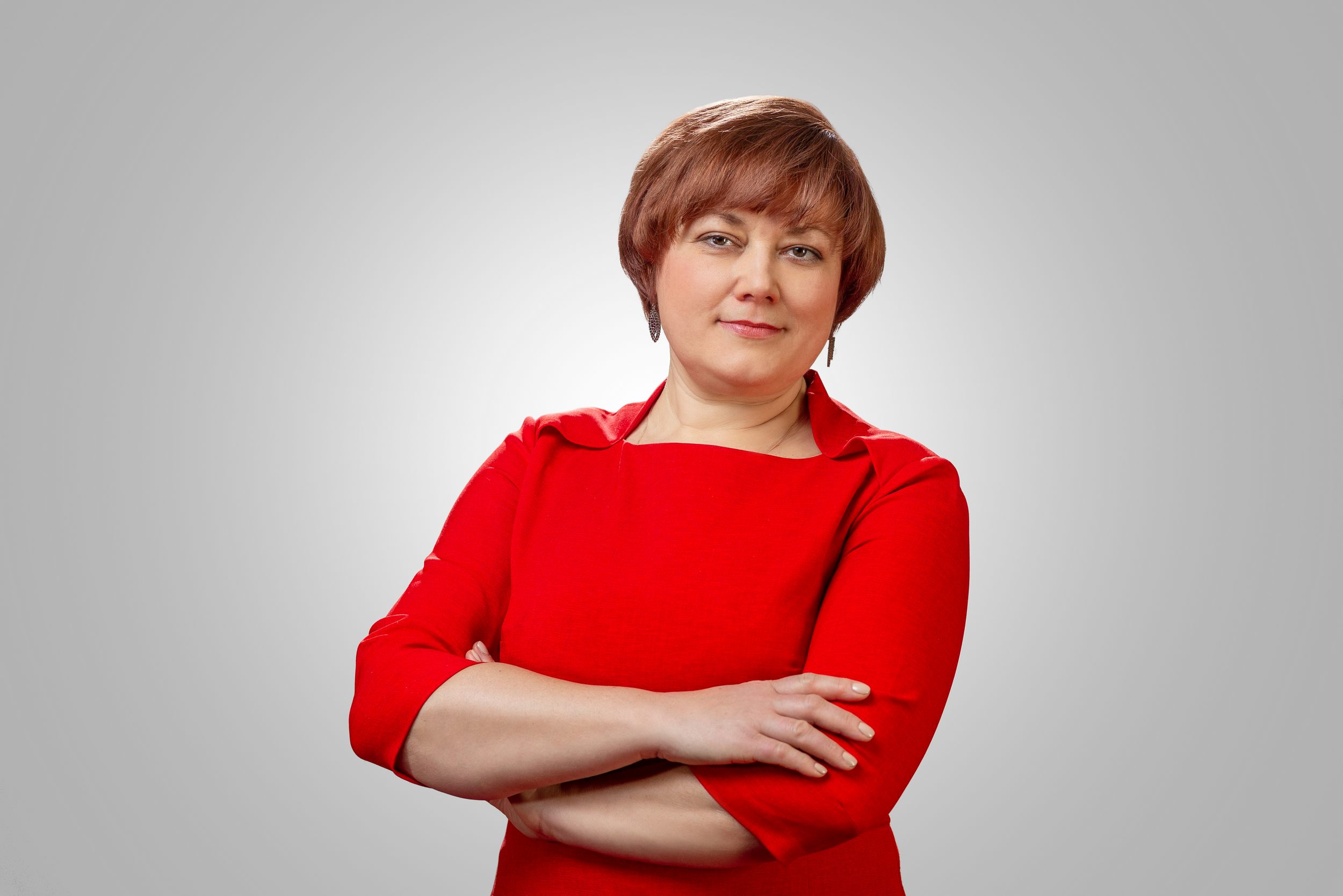 Олена Басова
